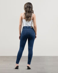 JEANS SKINNY TIRO ALTO