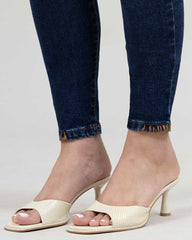 JEANS TIRO SUPER ALTO SKINNY