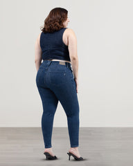 JEAN PLUS SIZE SKINNY TIRO ALTO