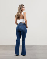 JEANS MUJER BOOTCUT TIRO SUPER ALTO