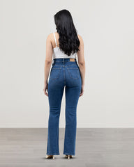 JEANS MUJER BOOTCUT TIRO SUPER ALTO