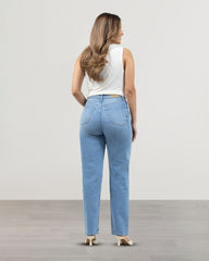 JEANS STRAIGHT LARGO TIRO SUPER ALTO