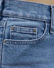 JEANS STRAIGHT TIRO MEDIO