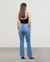 PETITE BOOTCUT TIRO ALTO
