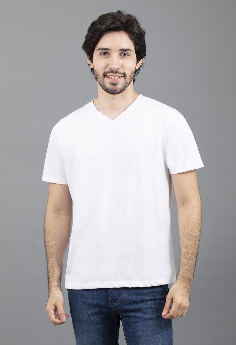 Camisa Playera Blanca Cuello V CAMISETA CUELLO V REGULAR FIT – Pepe
